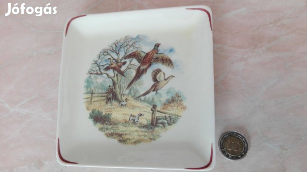 Vadász jelenetes régi jelzet Hollóházi porcelán névjegy tartótál