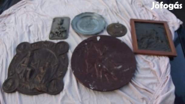 Vadász témájú fém dísztárgyak csomagban eladók