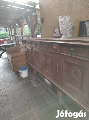 Vadászmintás szekrény