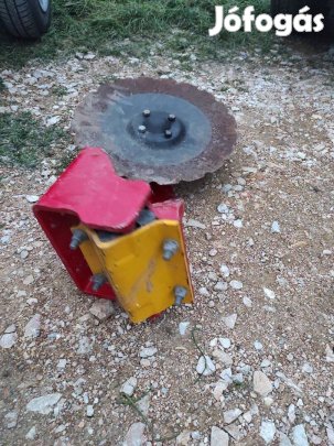 Vaderstad tárcsa aggyal gyári, kompletten eladó. Új