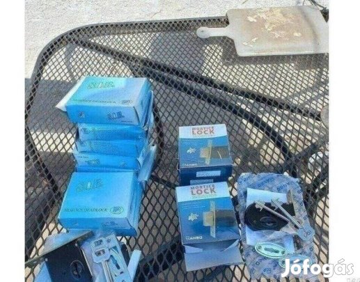 Vadi új 2t kulcsos bevéső zár Eladó