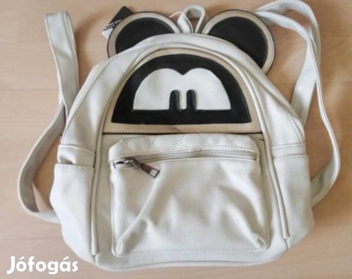 Vadonat új táska
