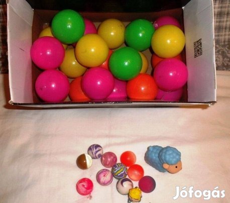 Vadonat ujj gyerek labdák kiegészítő játékokkal 22db