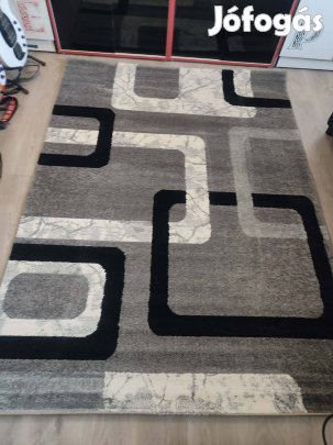 Vadonatúj 220 X 160 szőnyeg eladó 