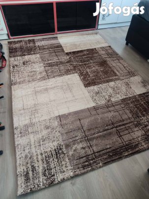 Vadonatúj 220 X 160 szőnyeg eladó