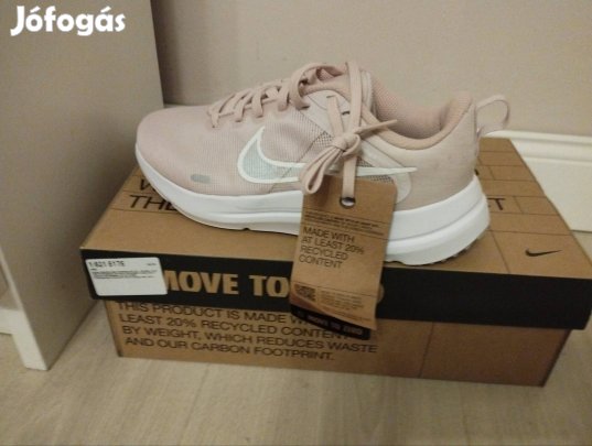 Vadonatúj Nike női cipő, futócipő 39 méretben