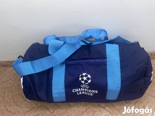 Vadonatúj UEFA Champion League utazótáska