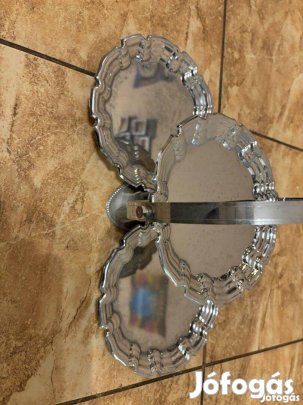 Vadonatúj ezüst színű tálaló háromrészes