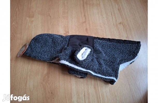 Vadonatúj kapucnis kutyakabát kistermetű kutyára