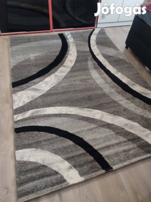 Vadonatúj szőnyeg eladó 220 X 160 
