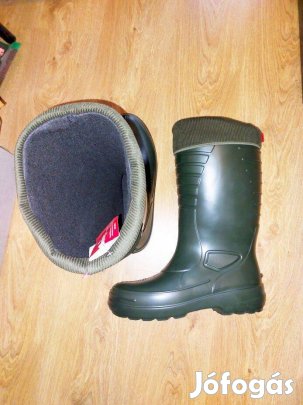 Vadonatúj thermo bélelt téli gumicsizma 49-es méretben