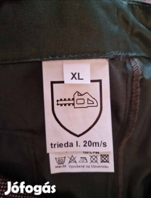 Vágásbiztos nadrág Eladó! 54-es méretben.