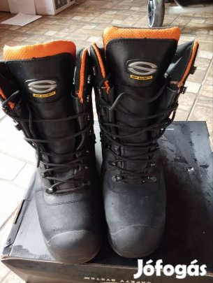 Vágó biztos bakancs 