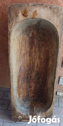 Vájt fateknő pácoláshoz, hús keveréshez