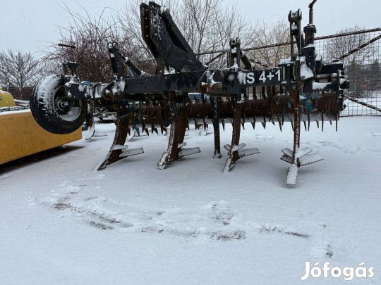 Vakond Is 4+1 talajlazító,elmunkáló hengerrel eladó