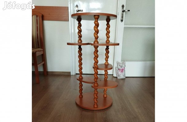 Valakinek pont ő kell