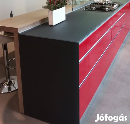 Valcucine Vitrum főzősziget Isola páraelszívóval