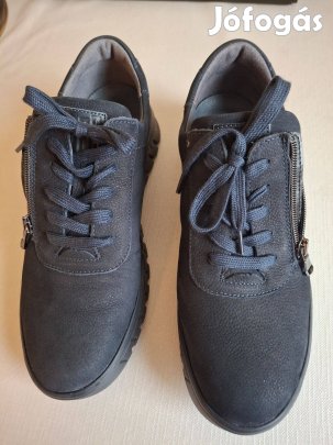 Valdlaufer márkájú új unisex cipő eladó