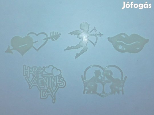 Valentin napi világító jelképek