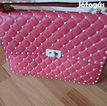 Valentino Garavani táska