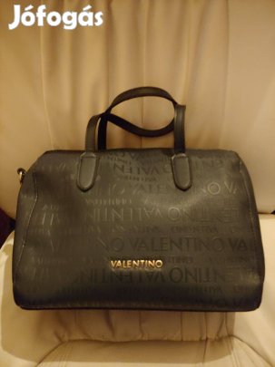 Valentino táska