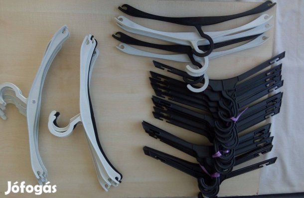 Vállfák, ruha fogas, 31db műanyag vállfa