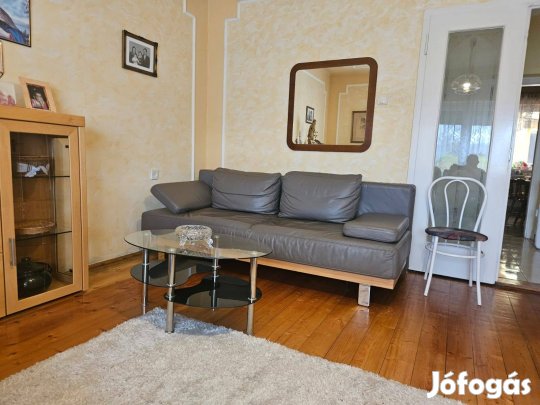 Valódi bőr ágyazható kanapé - ágyneműtartós