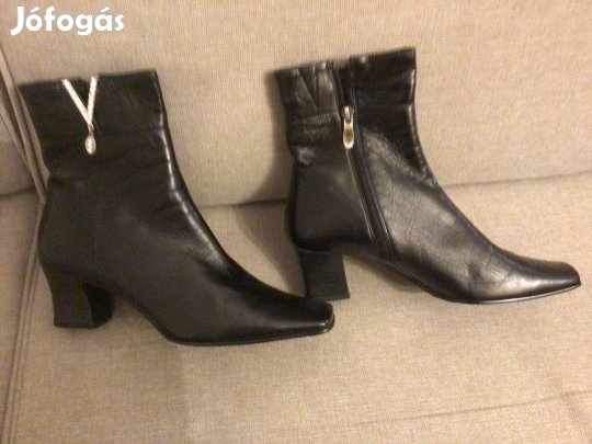 Valódi bőr bokacsizma 39-es lábra eladó