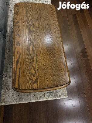 Valódi fenyőfa asztal