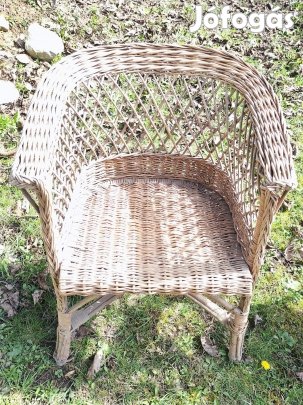 Valódi rattan székek 