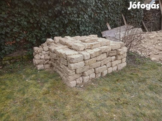 Vályogtégla ingyen elvihető