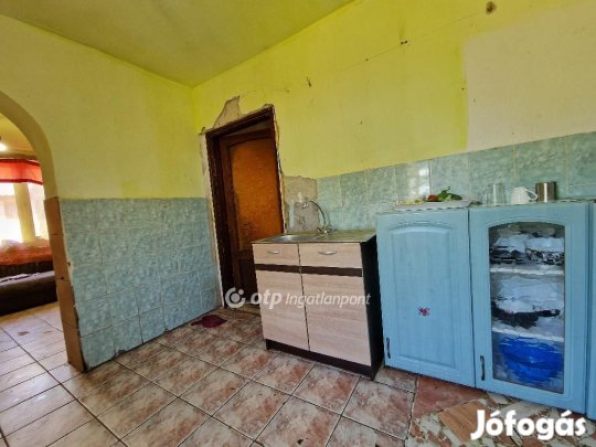 Vámospércsi 60 nm-es ház eladó