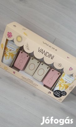 Vandini ajándékszett öröknaptárral