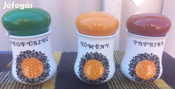 Városlődi majolika fűszertartó szett eladó!