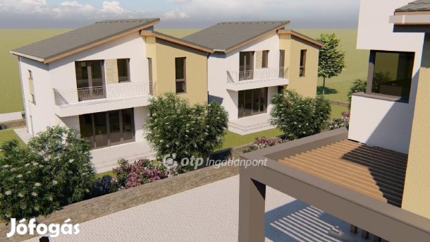 Várpalotai 129 nm-es ház eladó