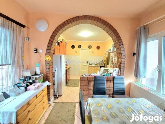 Várpalotai eladó 119 nm-es ház