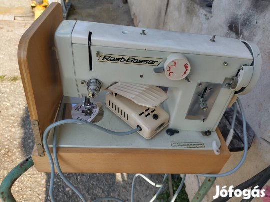Varrógép, régi, javítást igényel.