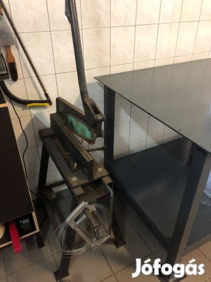 Vas munka asztal 100x120