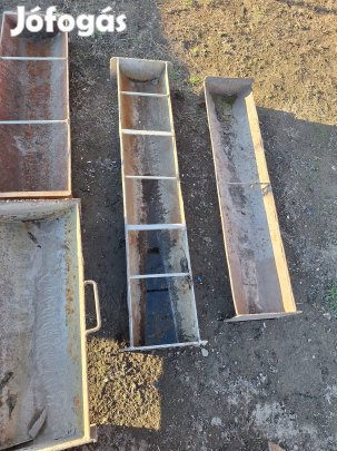 Vas vályúk eladóak 