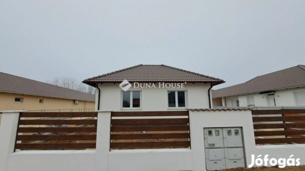 Vasadi eladó 114 nm-es ház