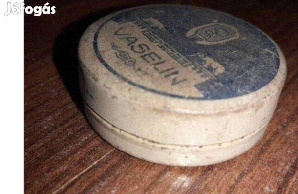 Vaselin antik doboz