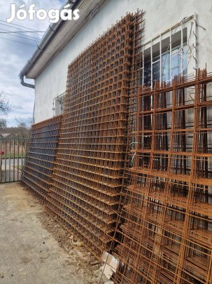 Vasháló 15x15 / 5 mm 2 × 3 m