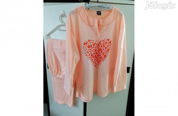 Vastag meleg női pizsama