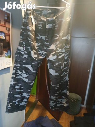 Vastag nagyméretű nadrág