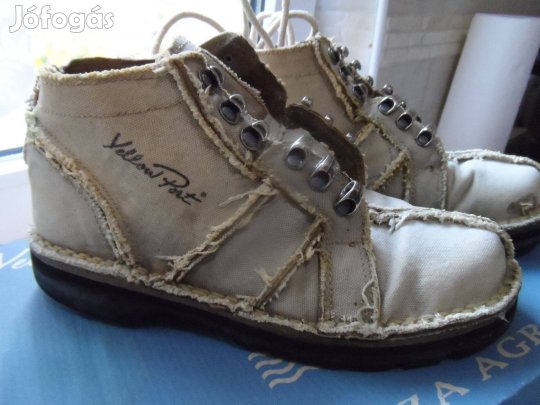 Vászon bakancs táskával 36-os