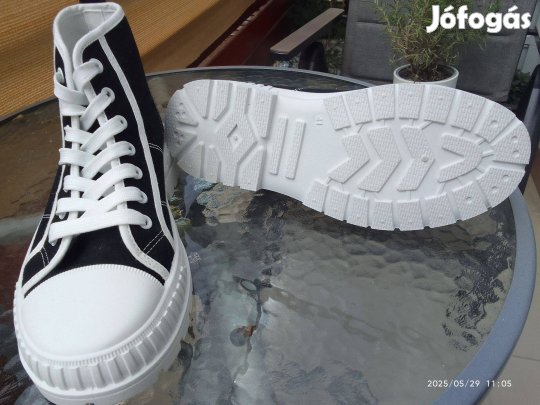 Vászon cipő Deichmanból 41-es