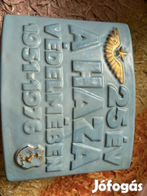 Váza eladó Honvédség