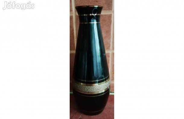 Váza fém fekete aranyozott