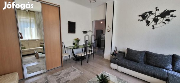 Vecsési 66 nm-es ház eladó