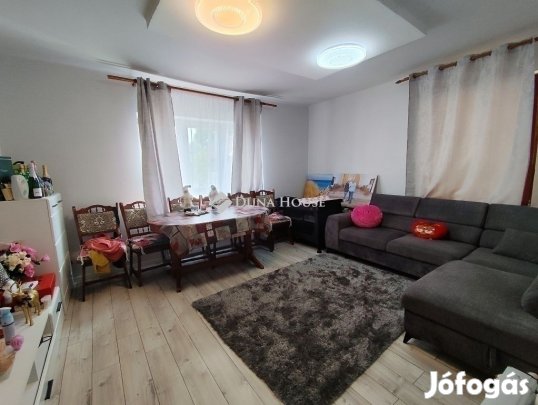 Vecsési 81 nm-es ház eladó